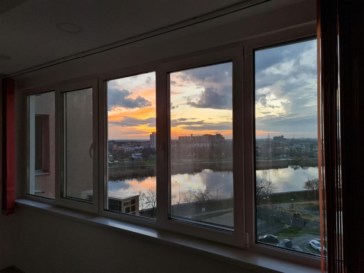 Luxury Panoramic Apartment Oradea Dış mekan fotoğraf